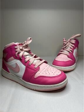 Nike Air Jordan 1 Mid GS Fierce Pink Sz 6Y Shoes FD8780-116